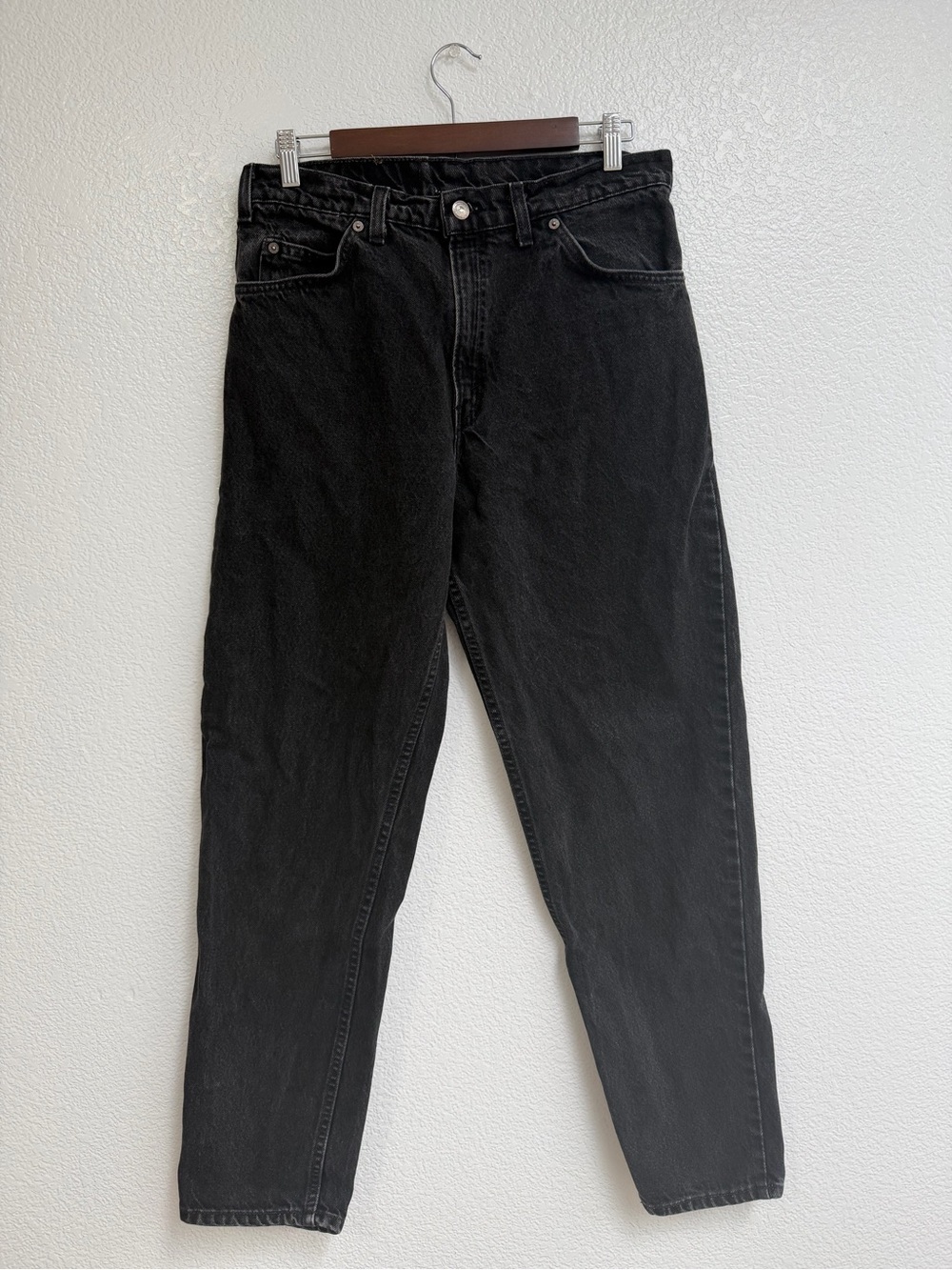 Vintage 1992 Levi’s 550 Black Orange Tab Jeans USA W33 L32